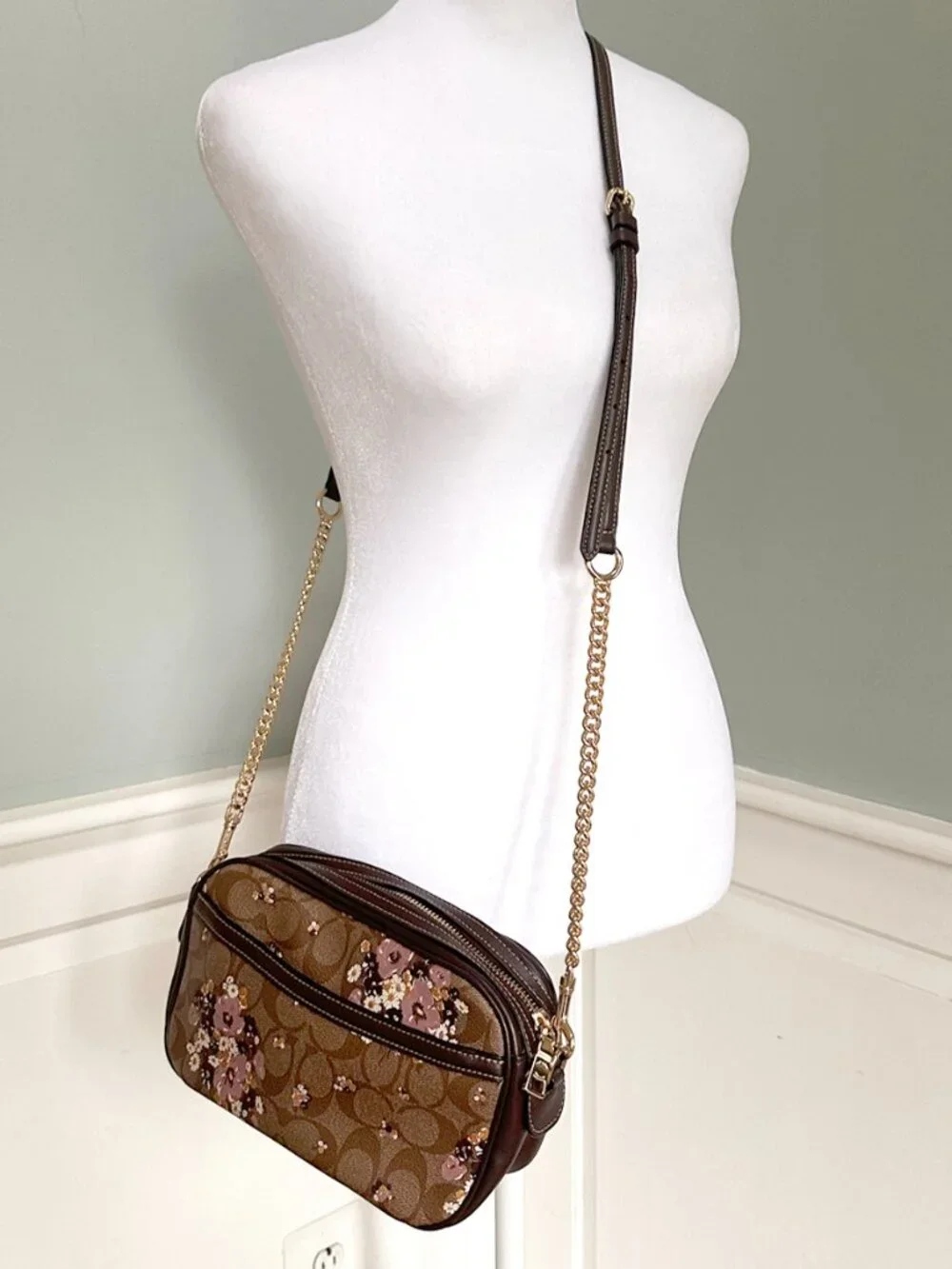 Coach Isla Chain Crossbody Bag Floral Print Signature Coated Canvas F31433